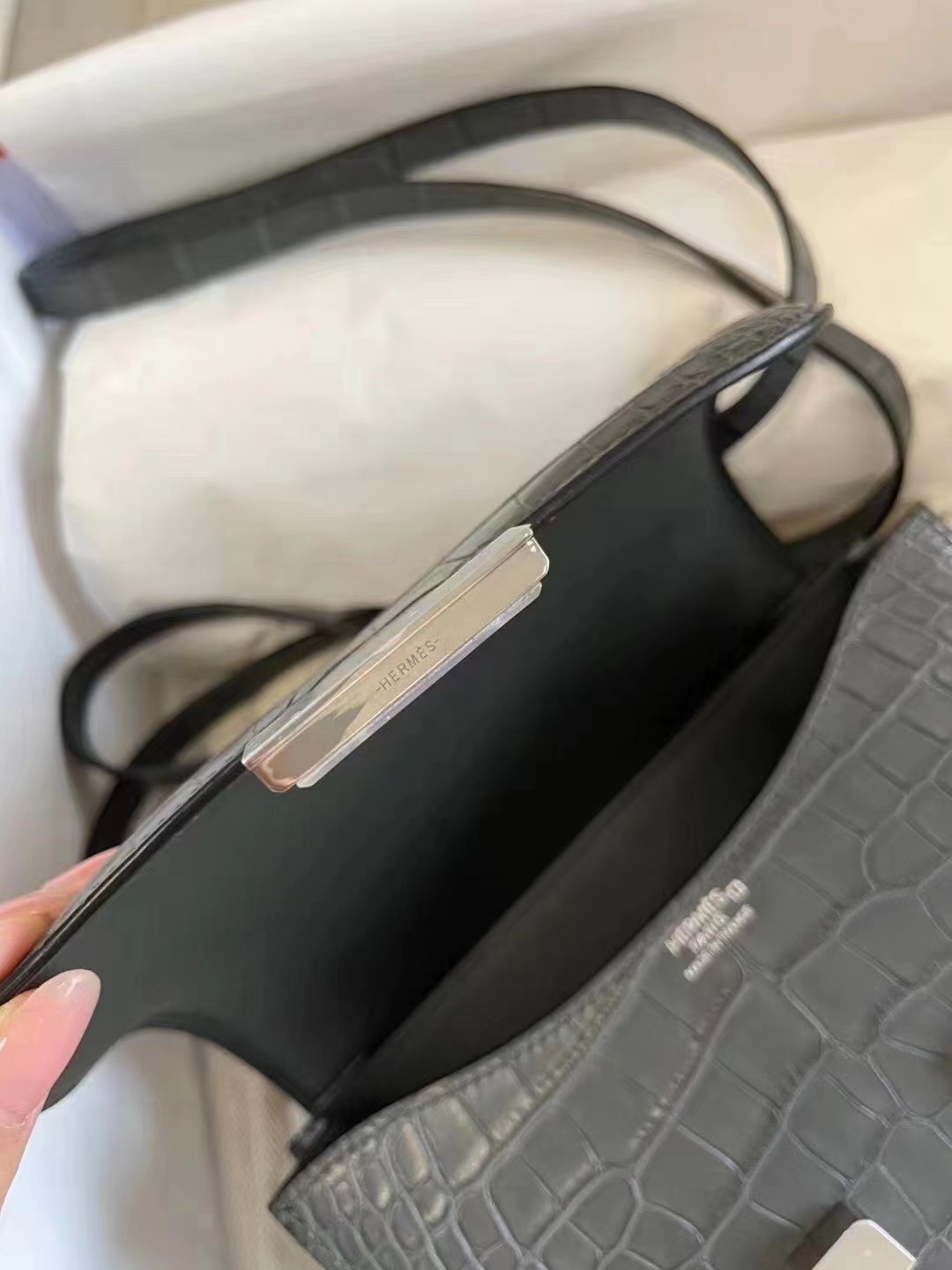 에르메스 콘스탄스18 블랙 은장 악어가죽